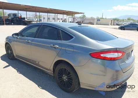 2014 Ford Fusion Se z USA, uszkodzony, nr VIN 3FA6P0HD8ER354665